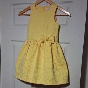 Elegant Yellow Kids Dress with Bow Accent